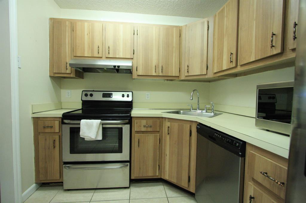 PINE RIDGE III - Residential