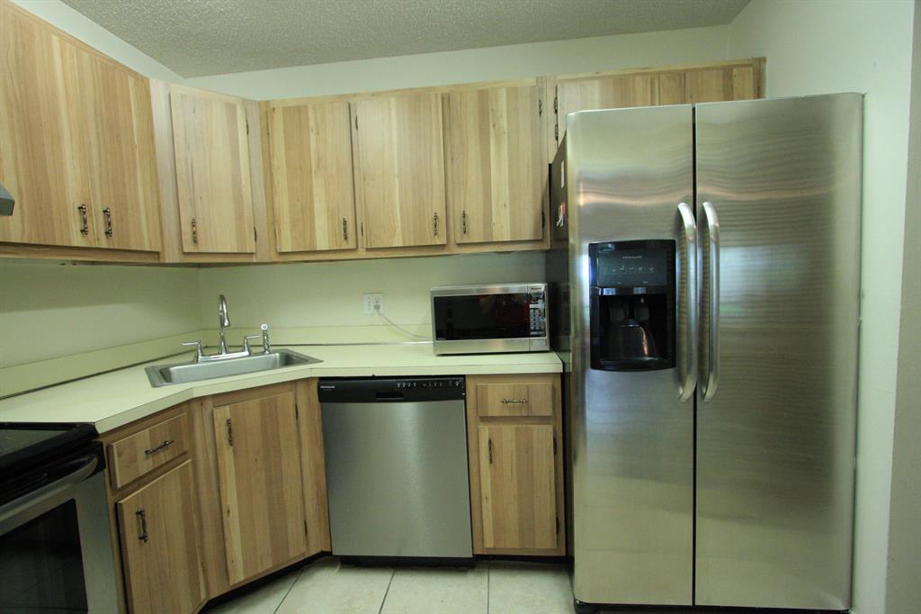 PINE RIDGE III - Residential