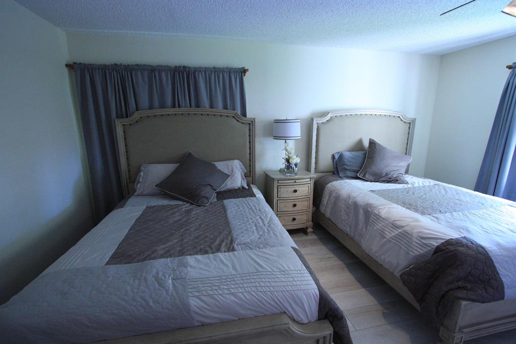 PINE RIDGE III - Residential