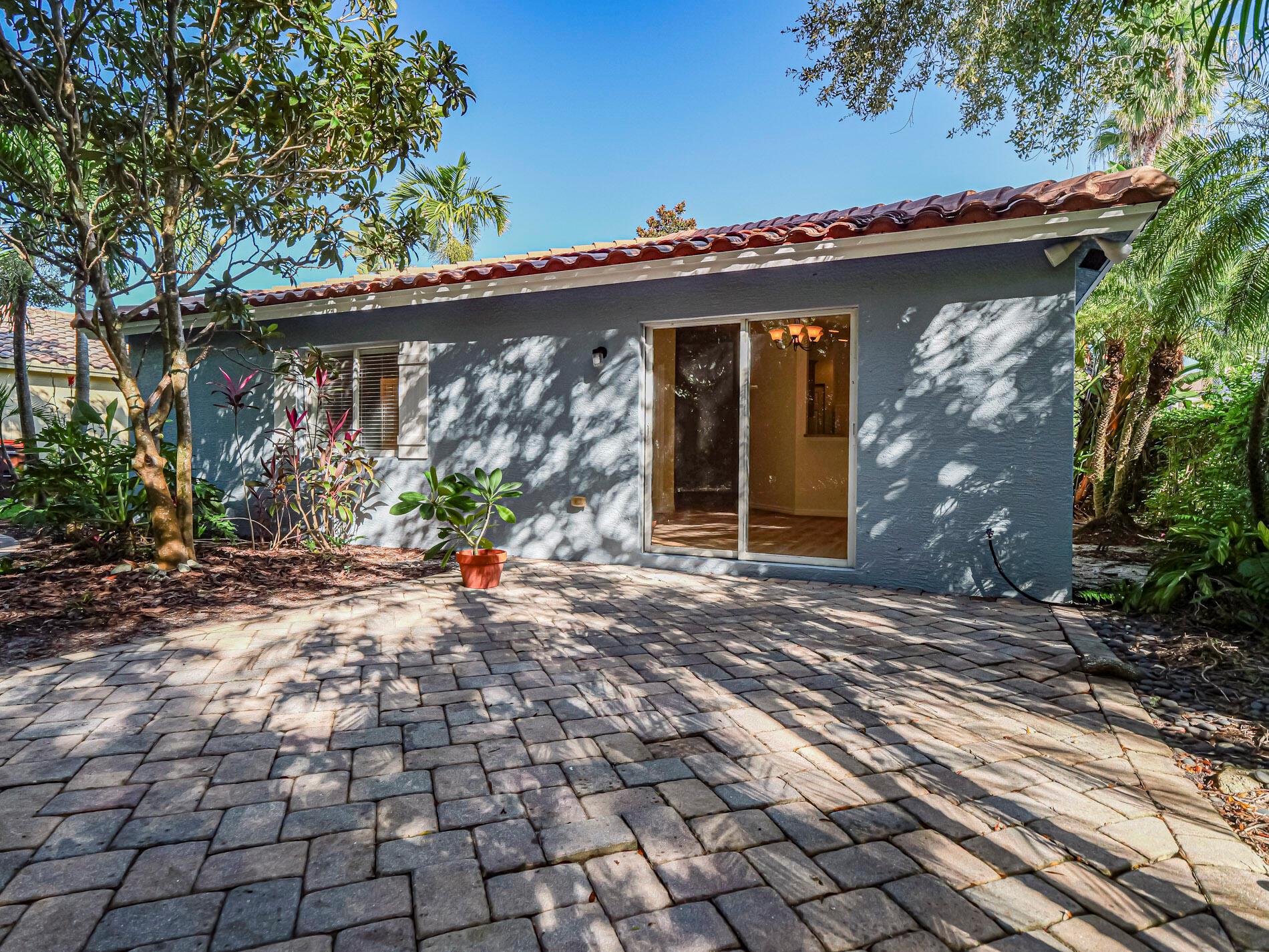 VEROLAGO PHASE 5 - Residential