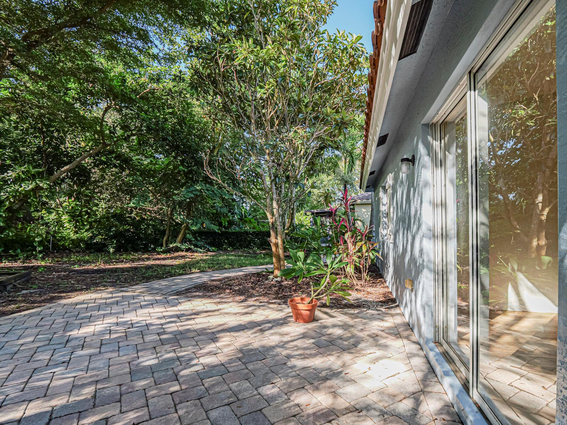 VEROLAGO PHASE 5 - Residential