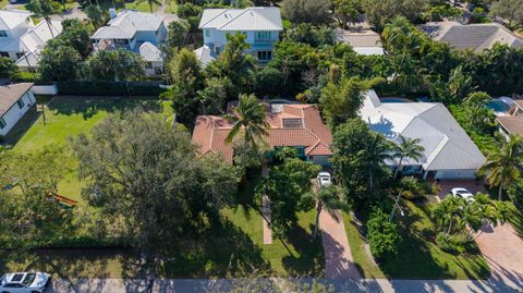 Photo of 302 NW 17th Street, Delray Beach, FL 33444 (MLS # R11160379)