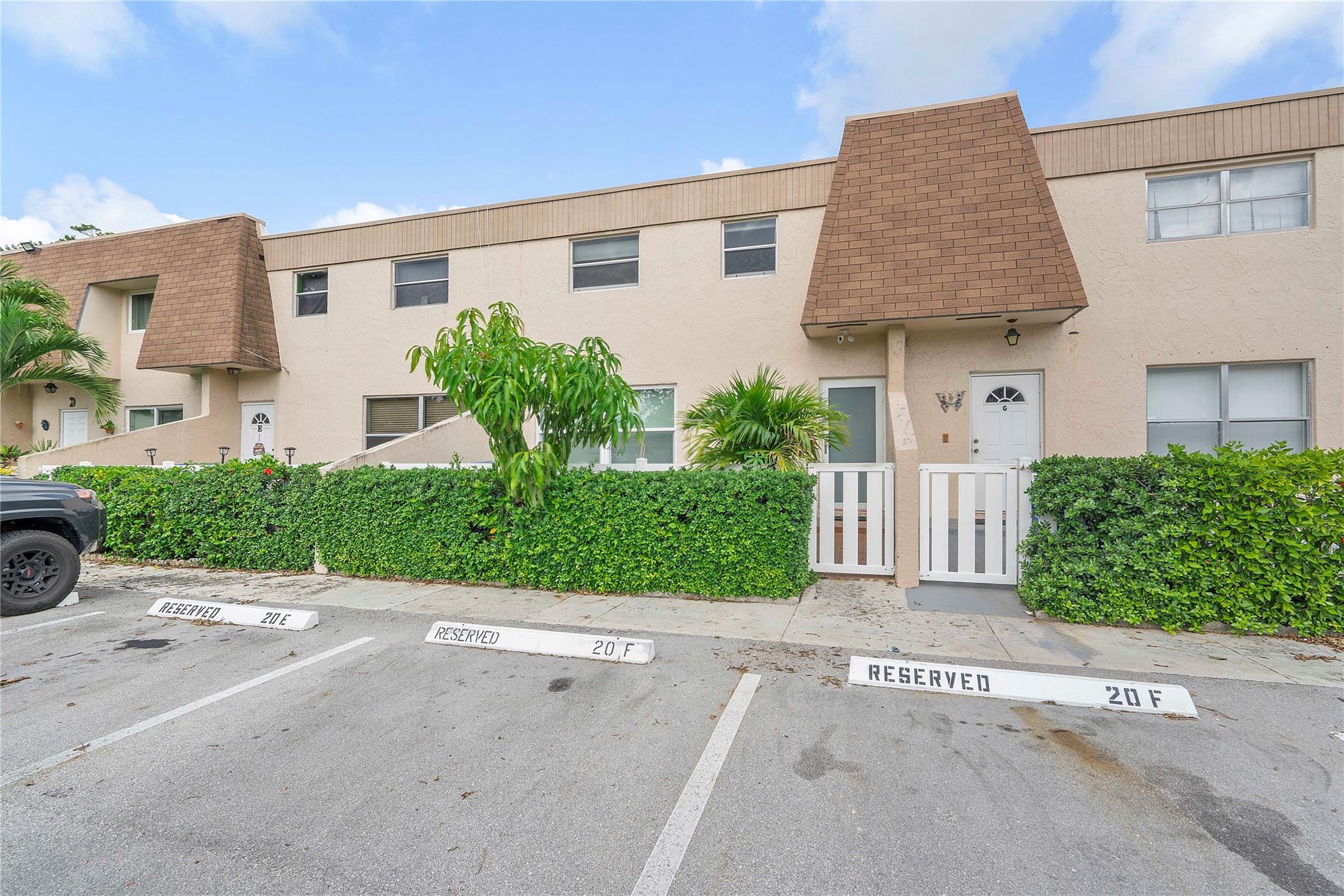 Don't miss this renovated 4-bedroom, 2.5-bath townhome in a welcoming all-ages community. This townhome offers a bright, open layout with a spacious downstairs living area that flows seamlessly to a private, fenced-in patio perfect for relaxing or entertaining. Upstairs, you'll find four bedrooms, including a primary suite with ample closet space. Recent upgrades include a new roof (2022), impact windows and front door, a 2-year-old A/C, and a newly renovated kitchen and flooring, making this home ready for you to call home. Residents enjoy amenities such as two swimming pools, a clubhouse, basketball courts, and a playground, all within a well-maintained neighborhood with a low $300/month HOA fee, which includes water. Conveniently located close to shopping, dining, and major roadways.