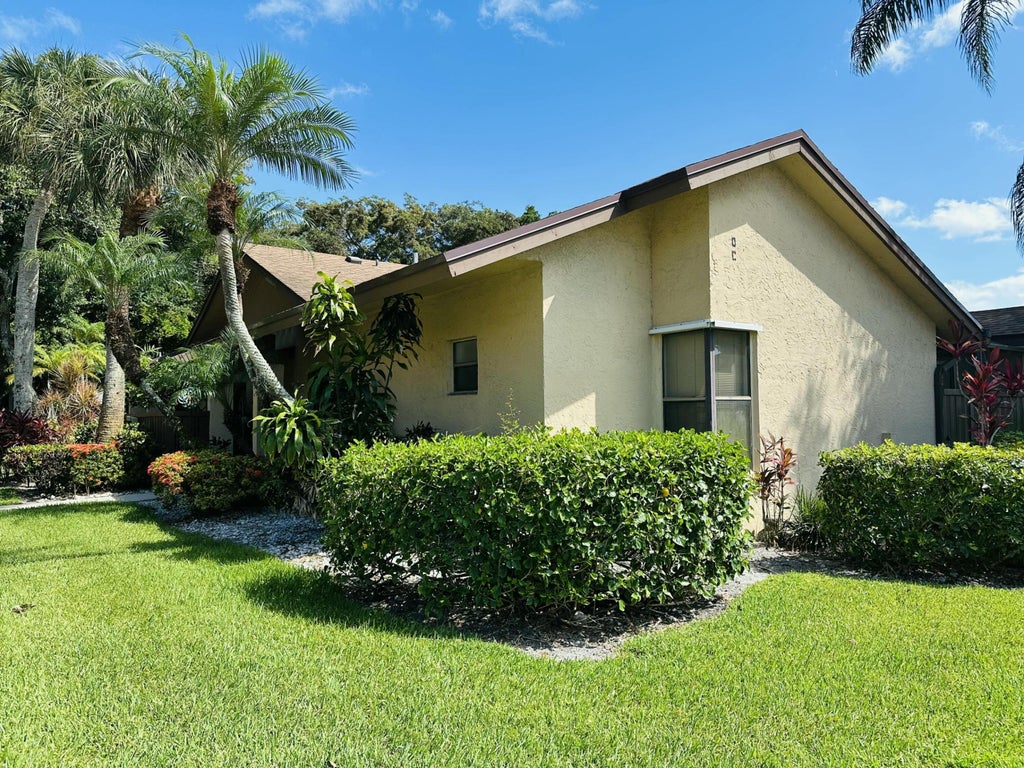 Photo of 3953 Cocoplum Circle #3611, Coconut Creek, FL 33063 (MLS # B26040491)