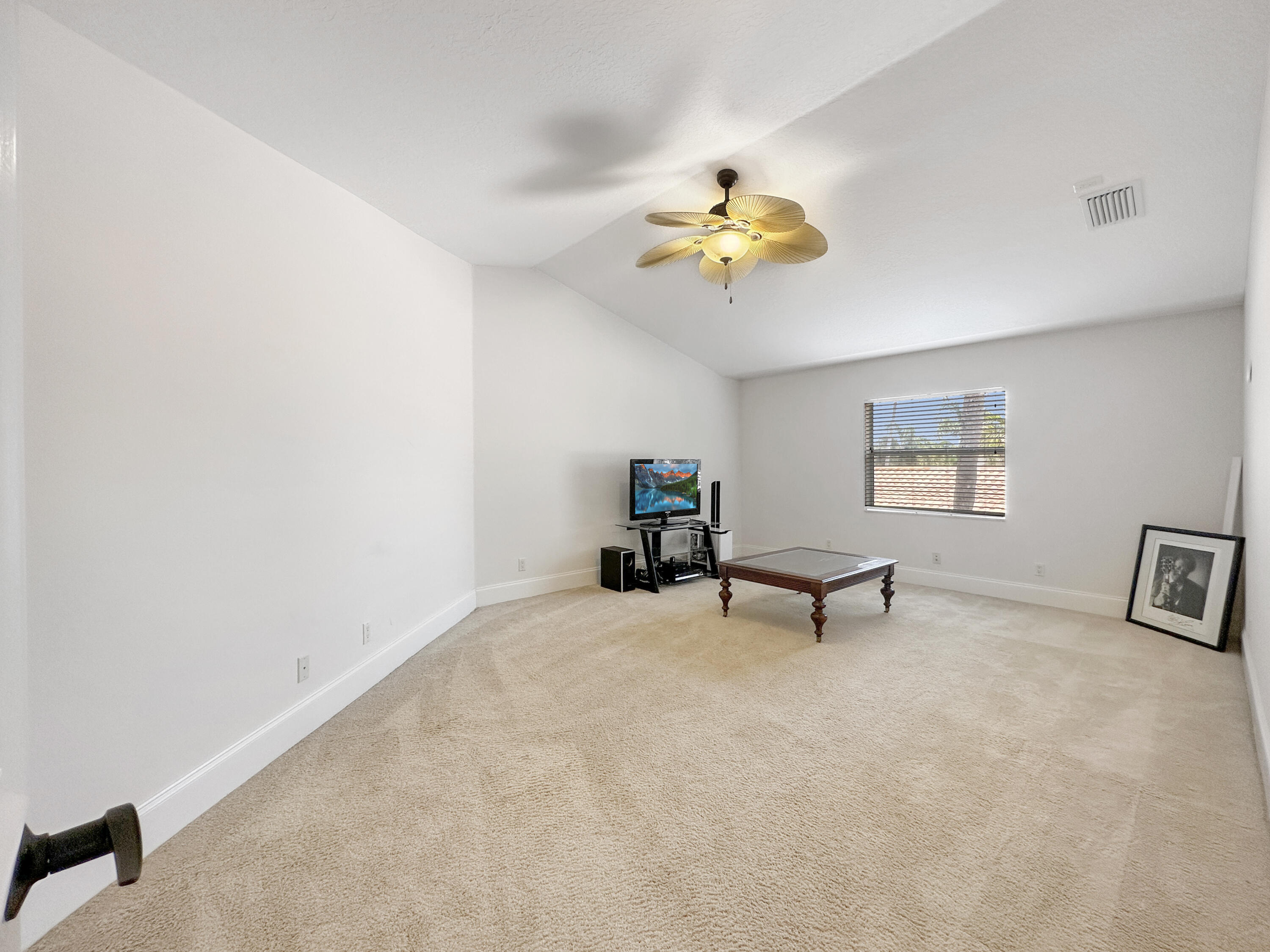 San Michelle - Residential