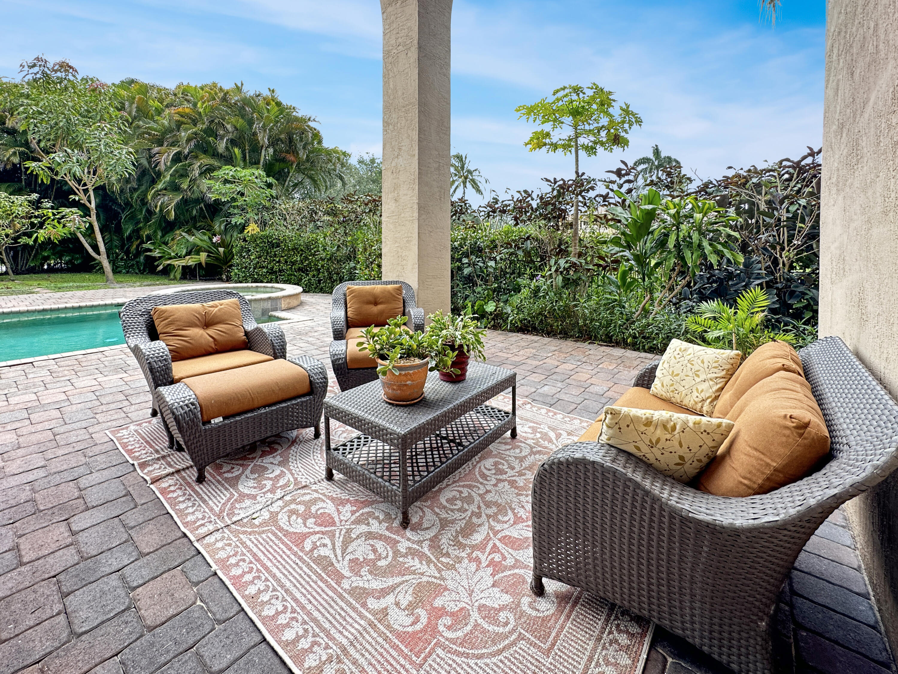 San Michelle - Residential