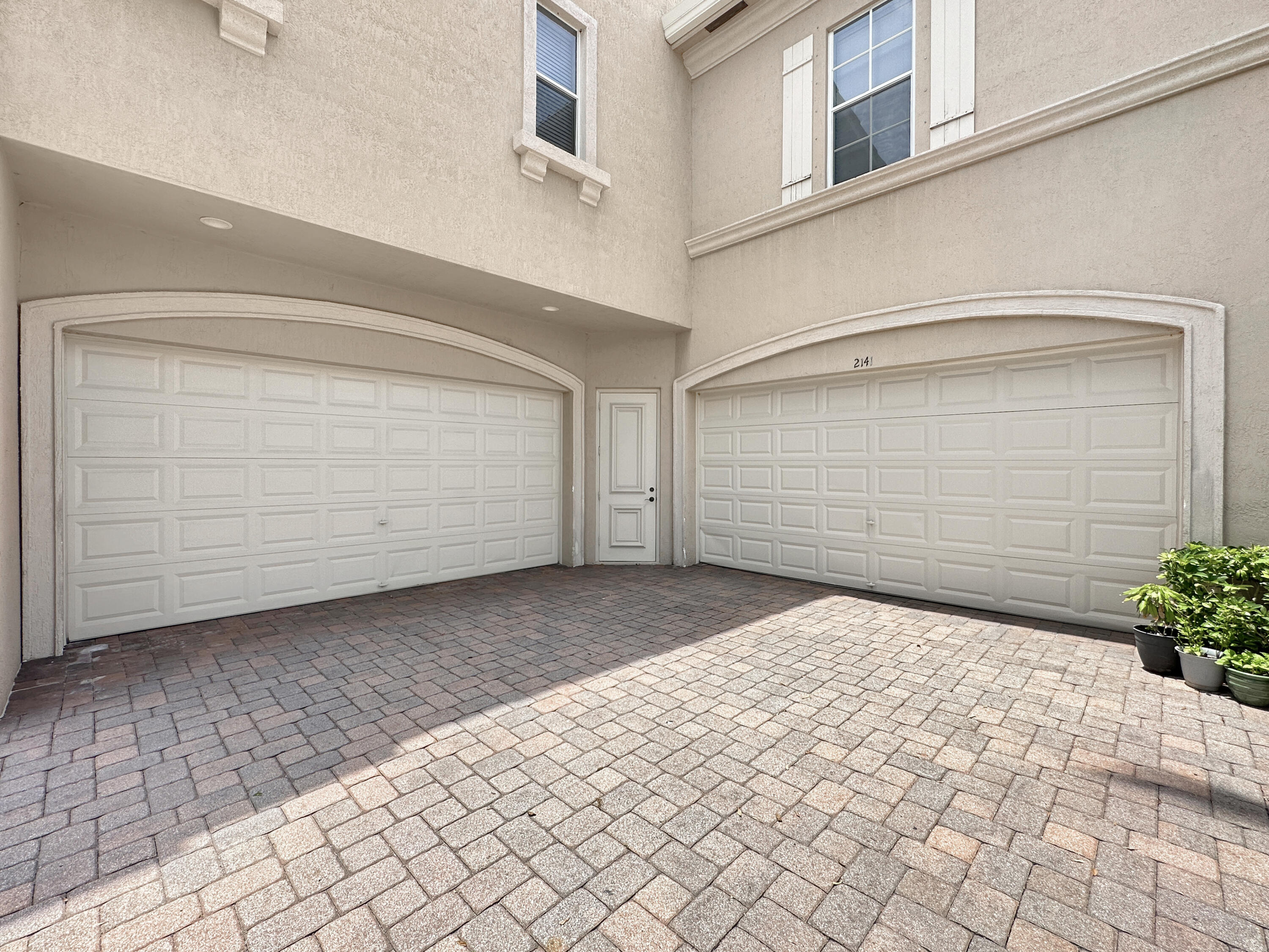 San Michelle - Residential