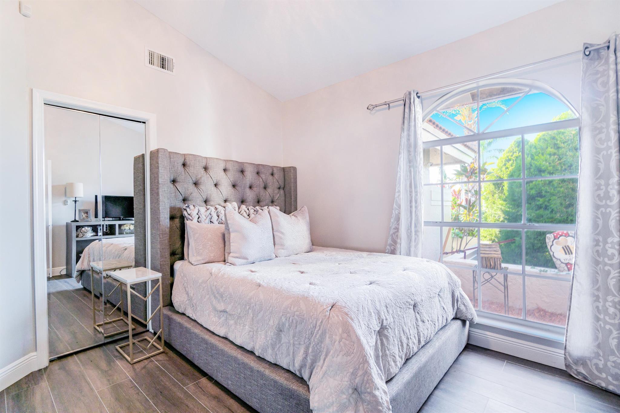 MEADOW WOOD OF THE LANDIN - Residential Lease