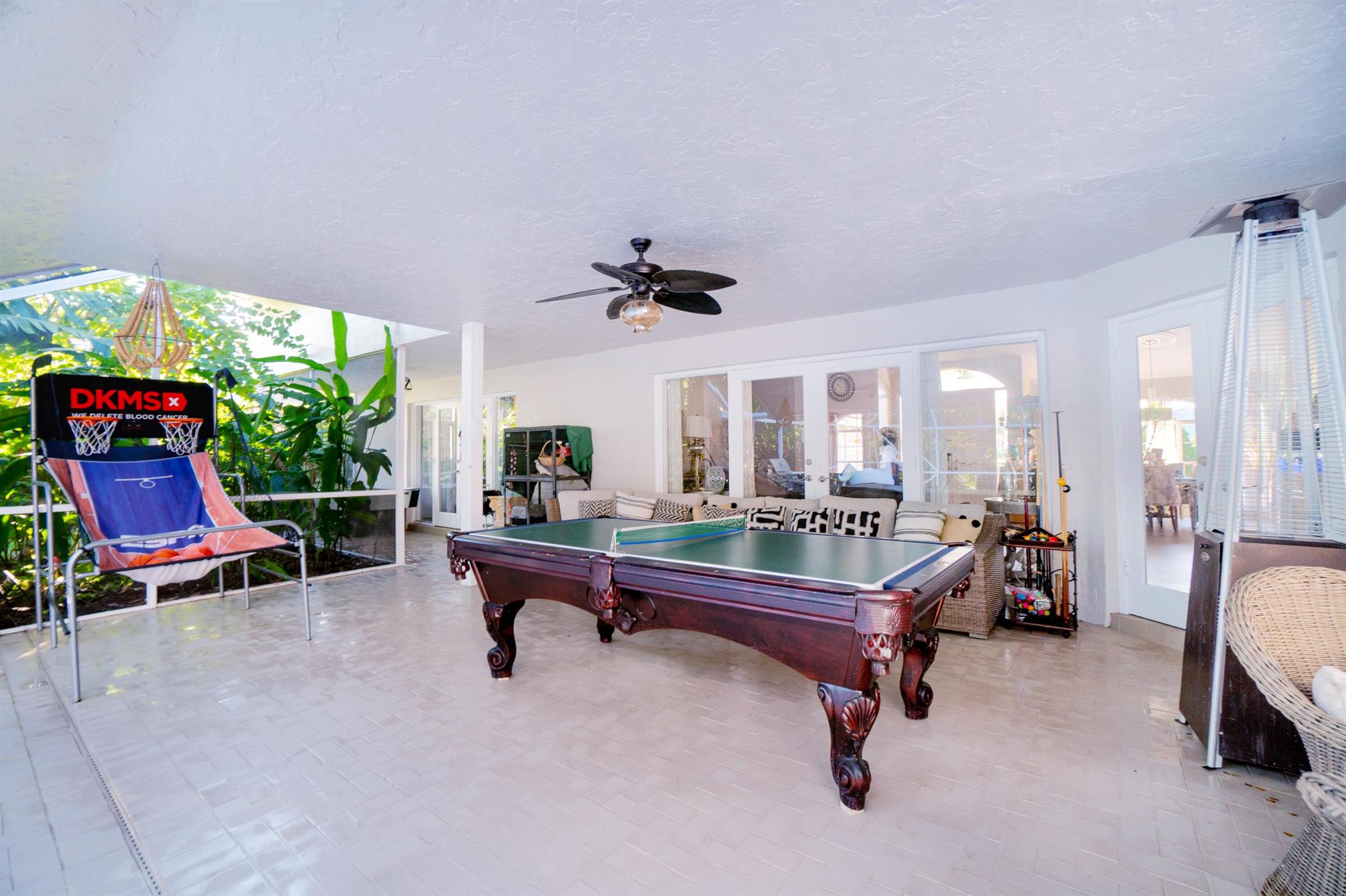 MEADOW WOOD OF THE LANDIN - Residential Lease