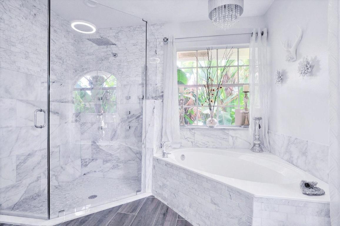 MEADOW WOOD OF THE LANDINGS AT WELLINGTO - Residential Lease