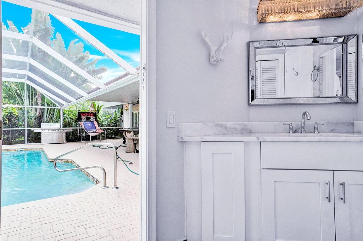 MEADOW WOOD OF THE LANDINGS AT WELLINGTO - Residential Lease