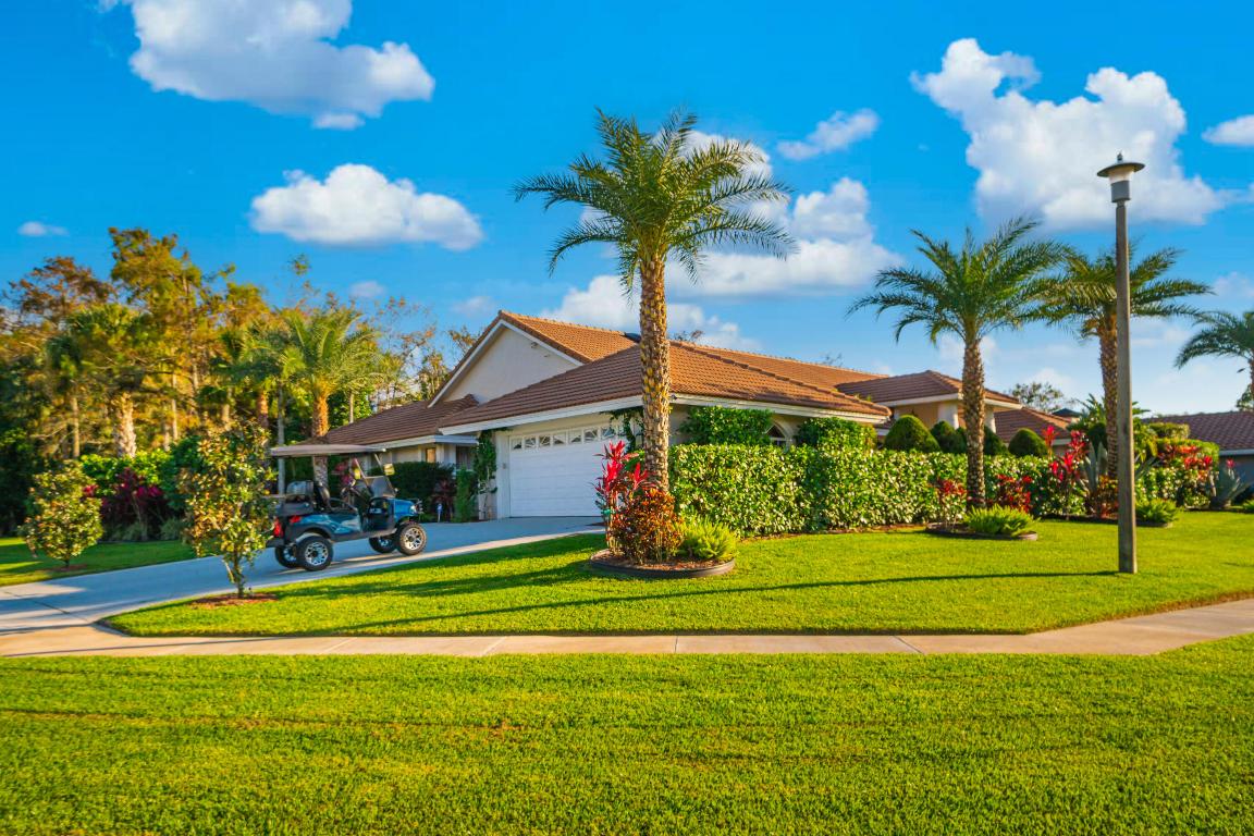 MEADOW WOOD OF THE LANDINGS AT WELLINGTO - Residential Lease