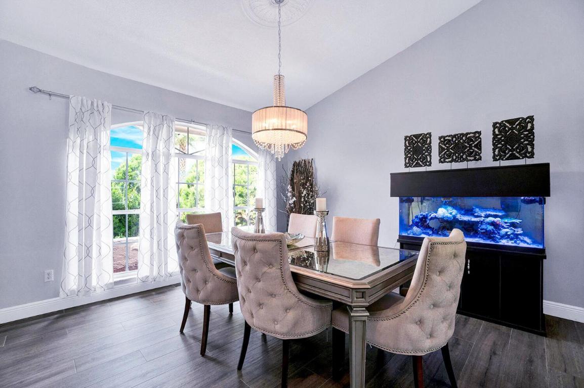 MEADOW WOOD OF THE LANDINGS AT WELLINGTO - Residential Lease