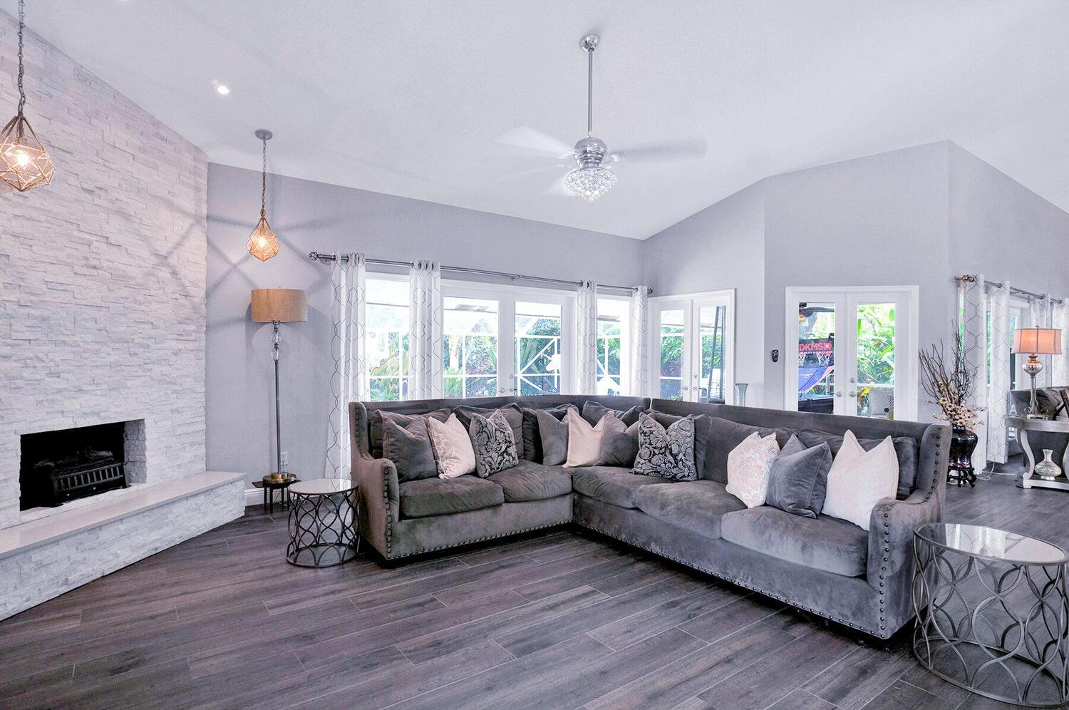 MEADOW WOOD OF THE LANDIN - Residential Lease