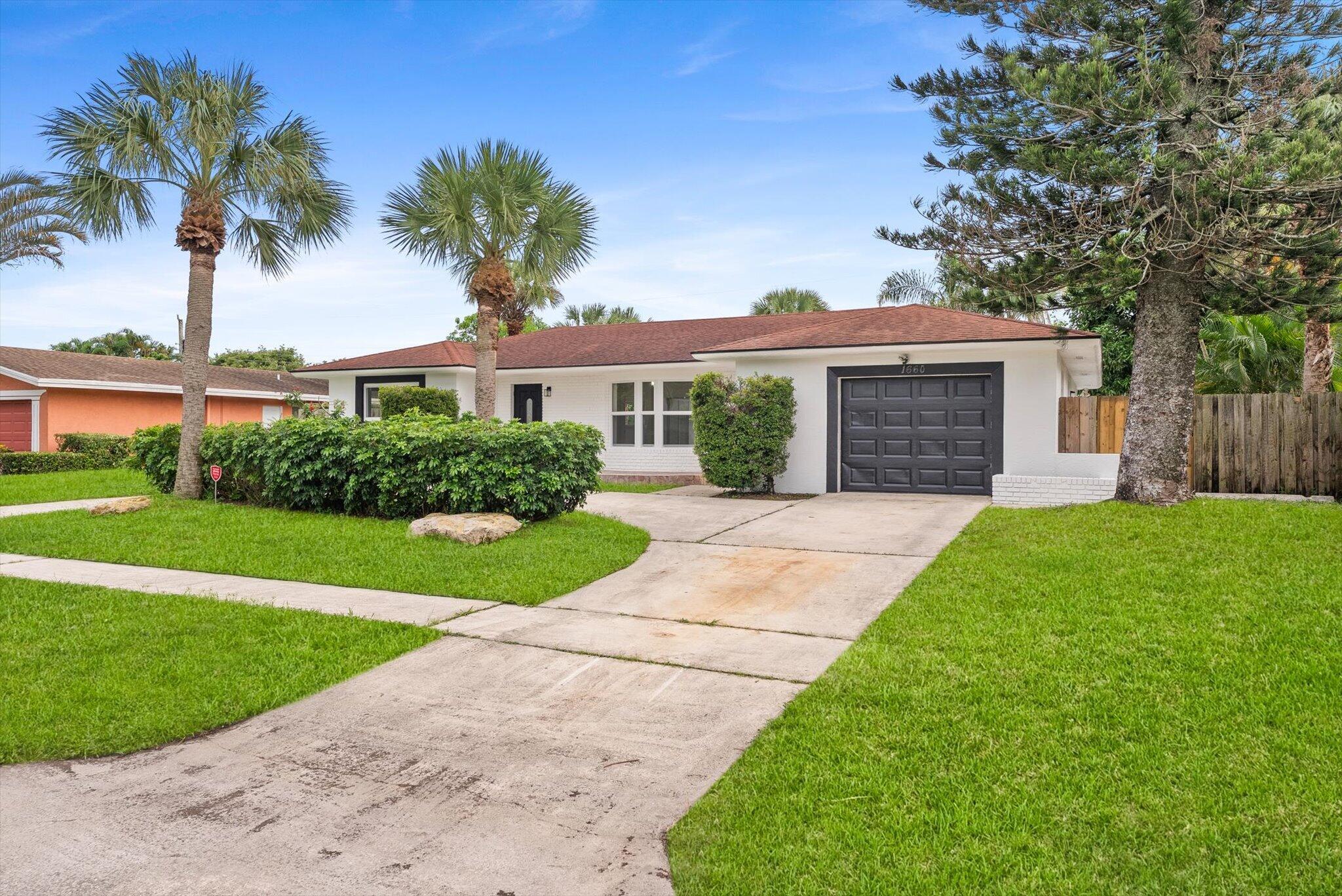 1660 40TH Street