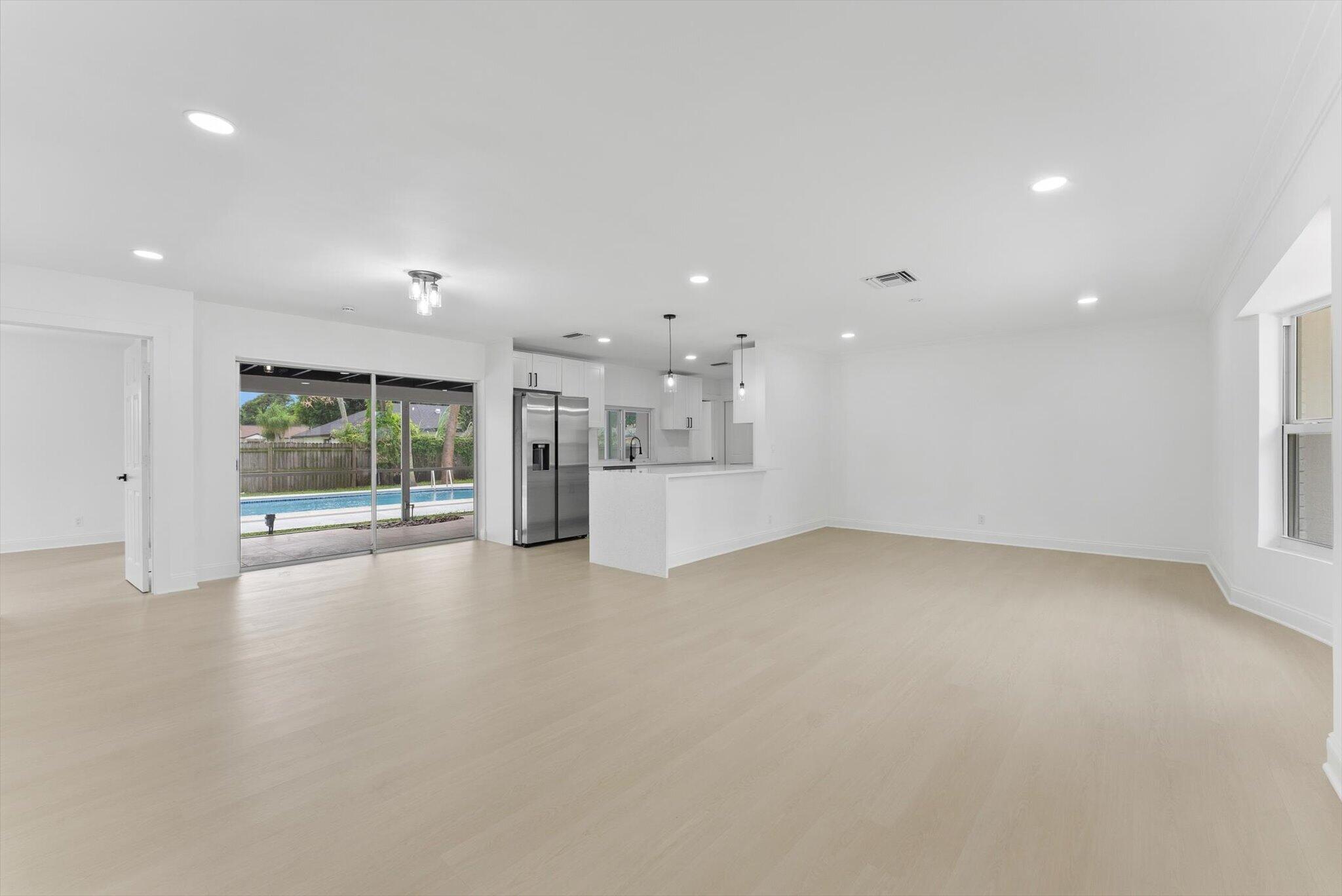 1660 40TH Street