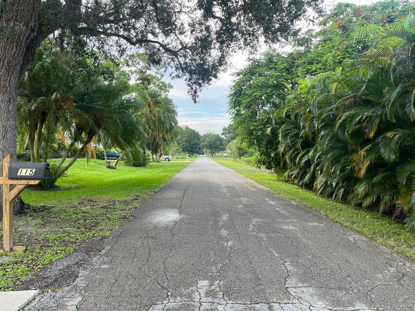 BOBBI J SUBDIVISION - Residential Lease