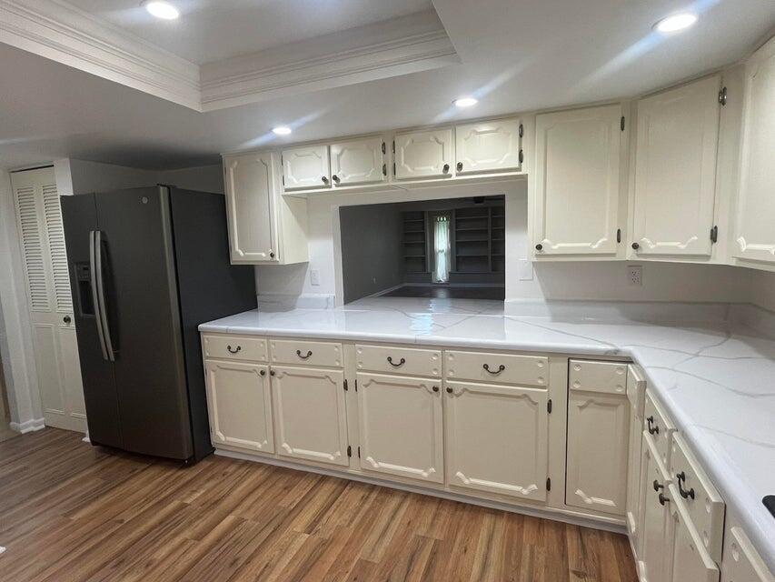 BOBBI J SUBDIVISION - Residential Lease