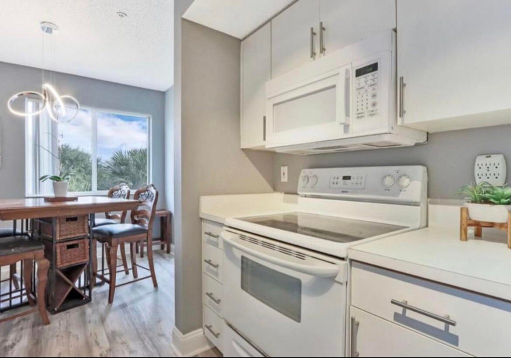 Photo of 254 Village Boulevard #4310, Tequesta, FL 33469 (MLS # R11001365)