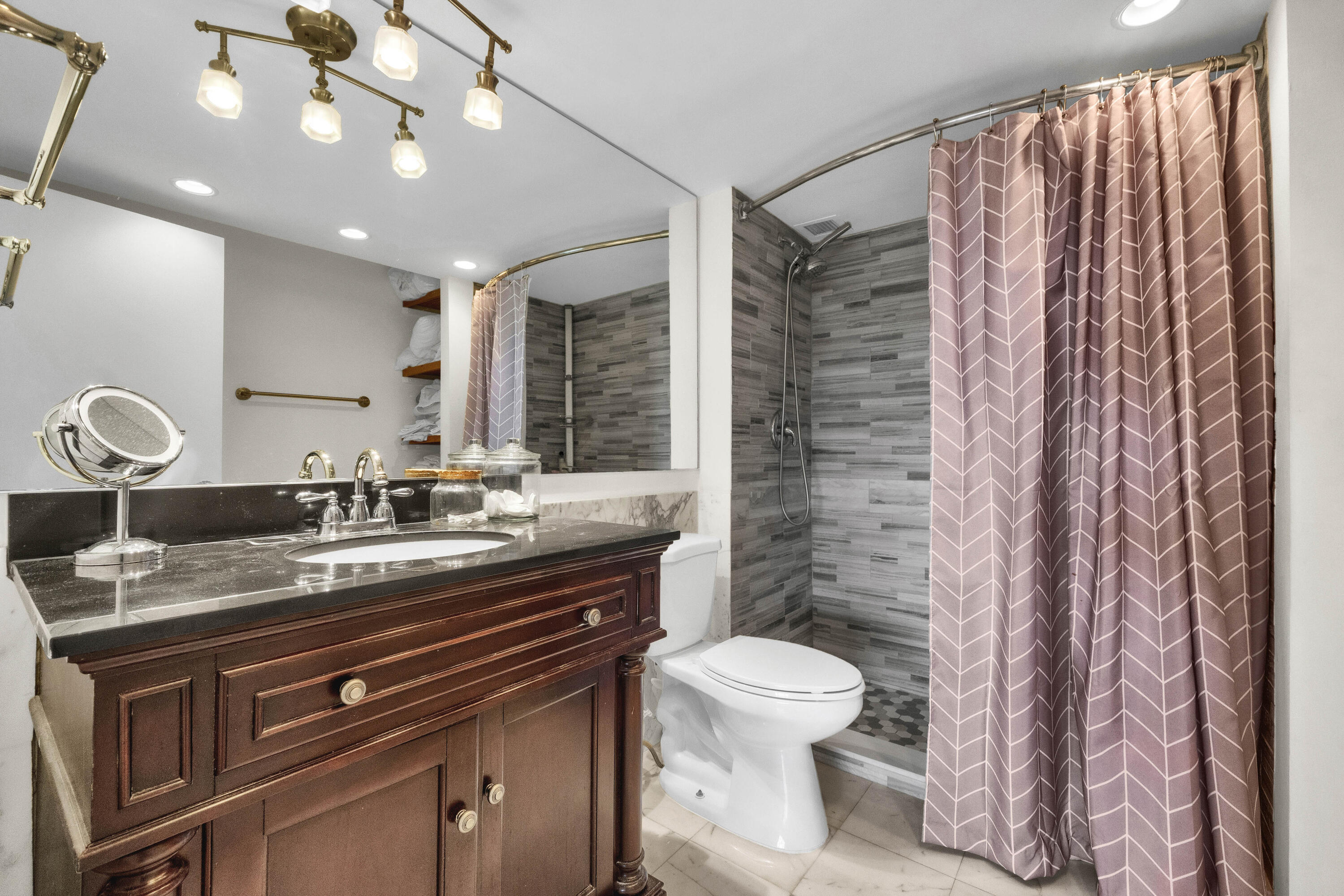 MARINE TOWER CONDO - Residential