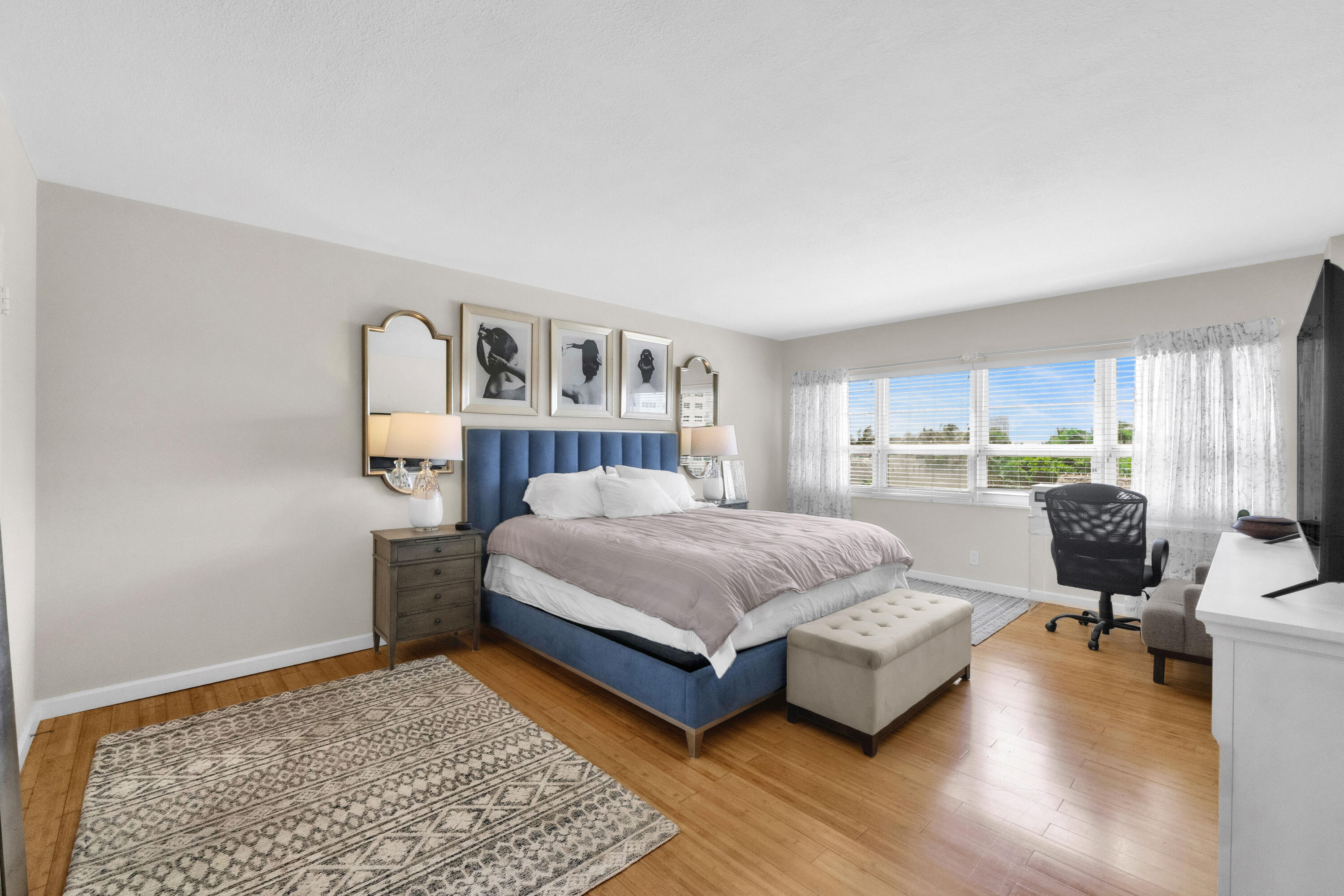 MARINE TOWER CONDO - Residential