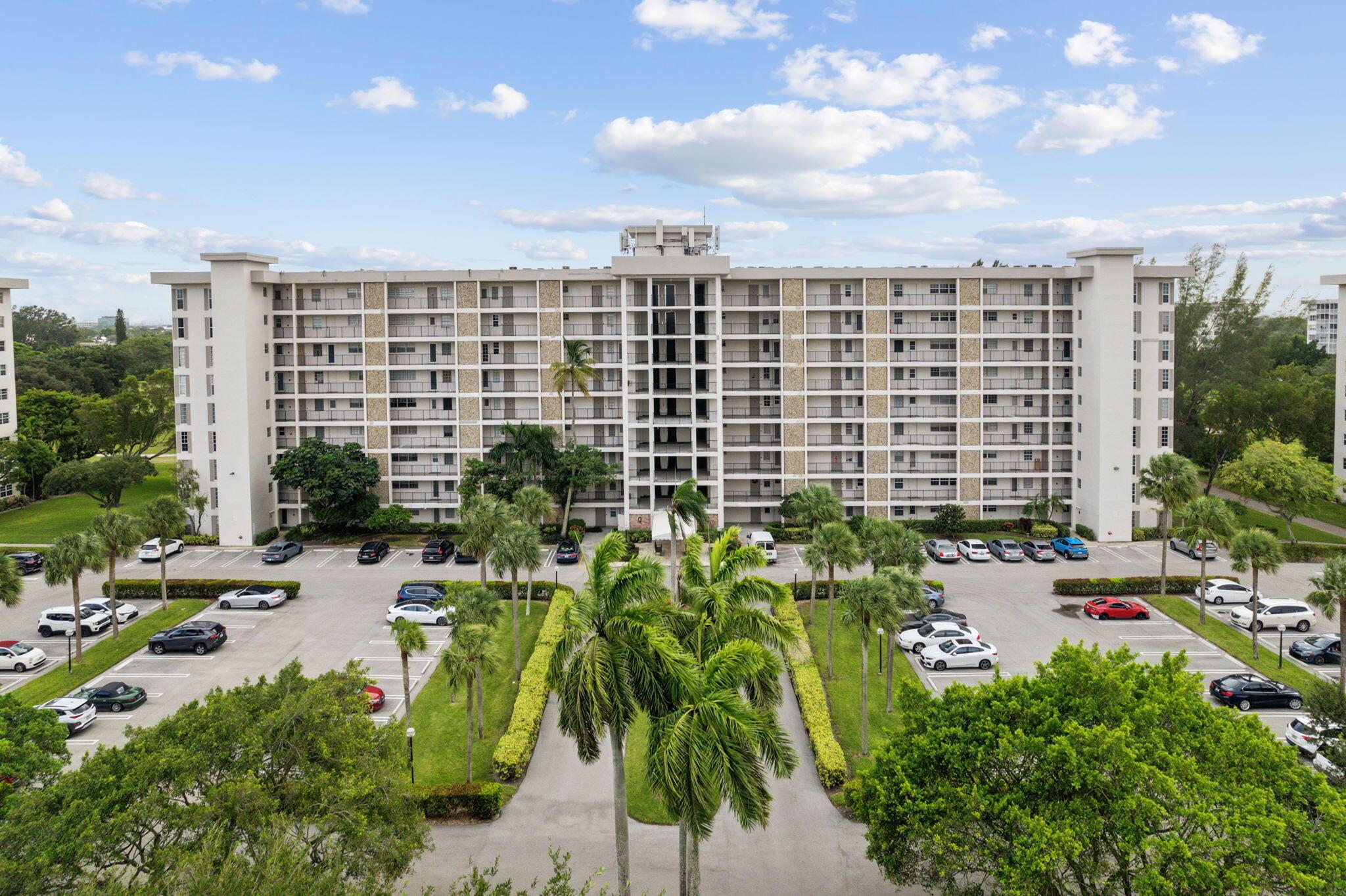 NO 10 PALM-AIRE COUNTRY C - Residential Lease