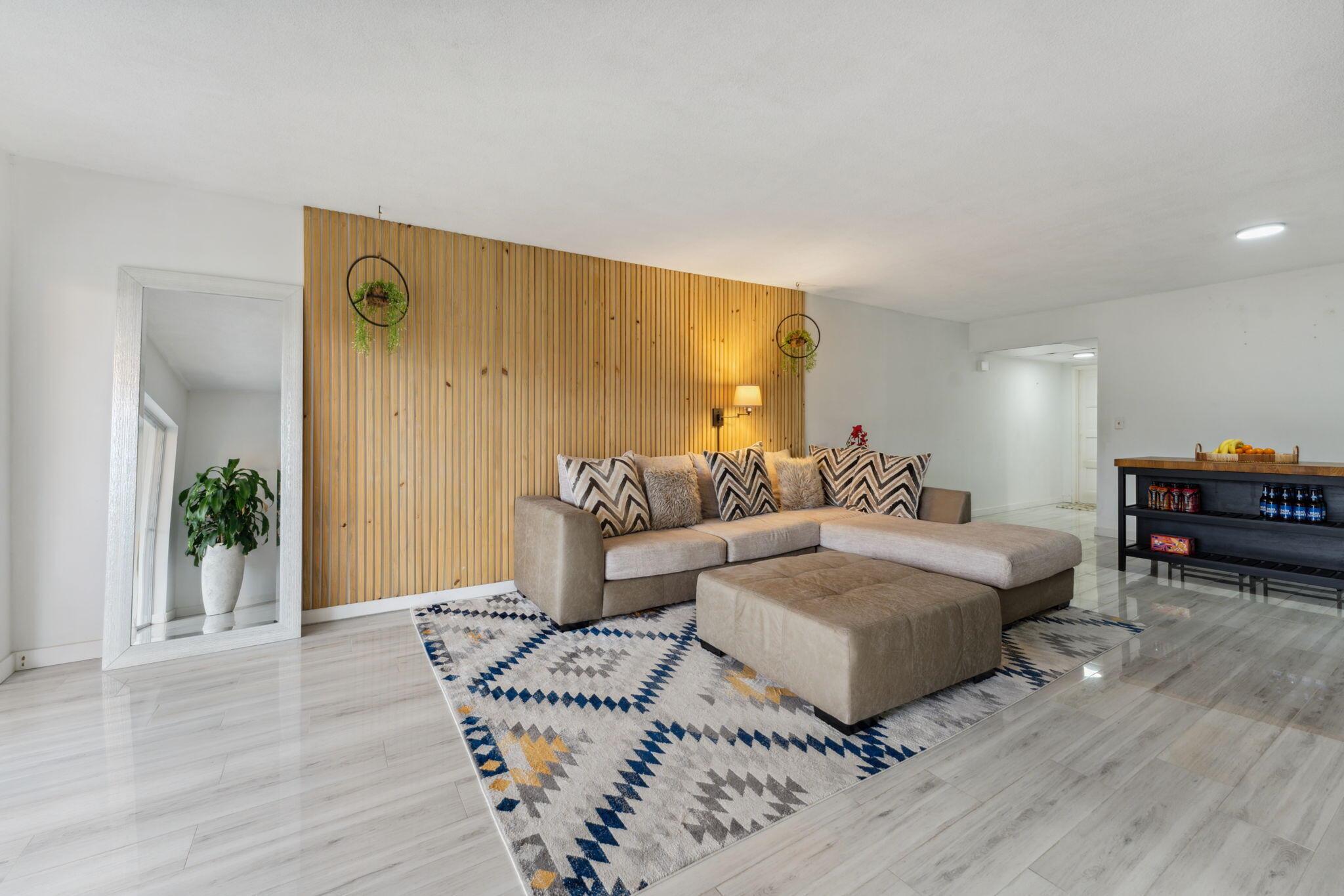 NO 10 PALM-AIRE COUNTRY C - Residential Lease