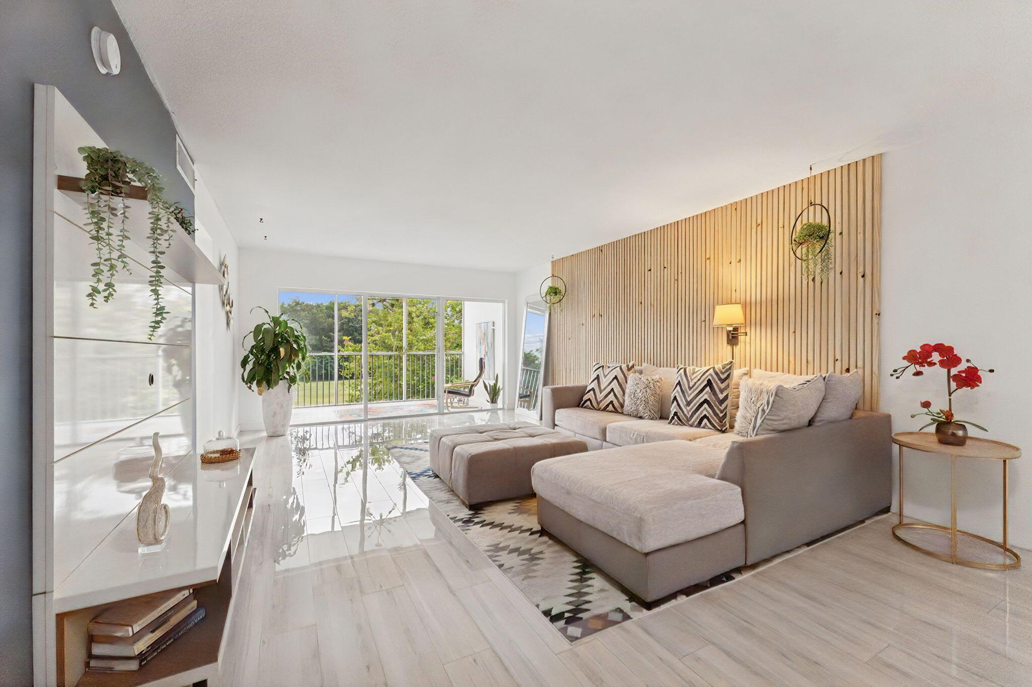 NO 10 PALM-AIRE COUNTRY C - Residential Lease