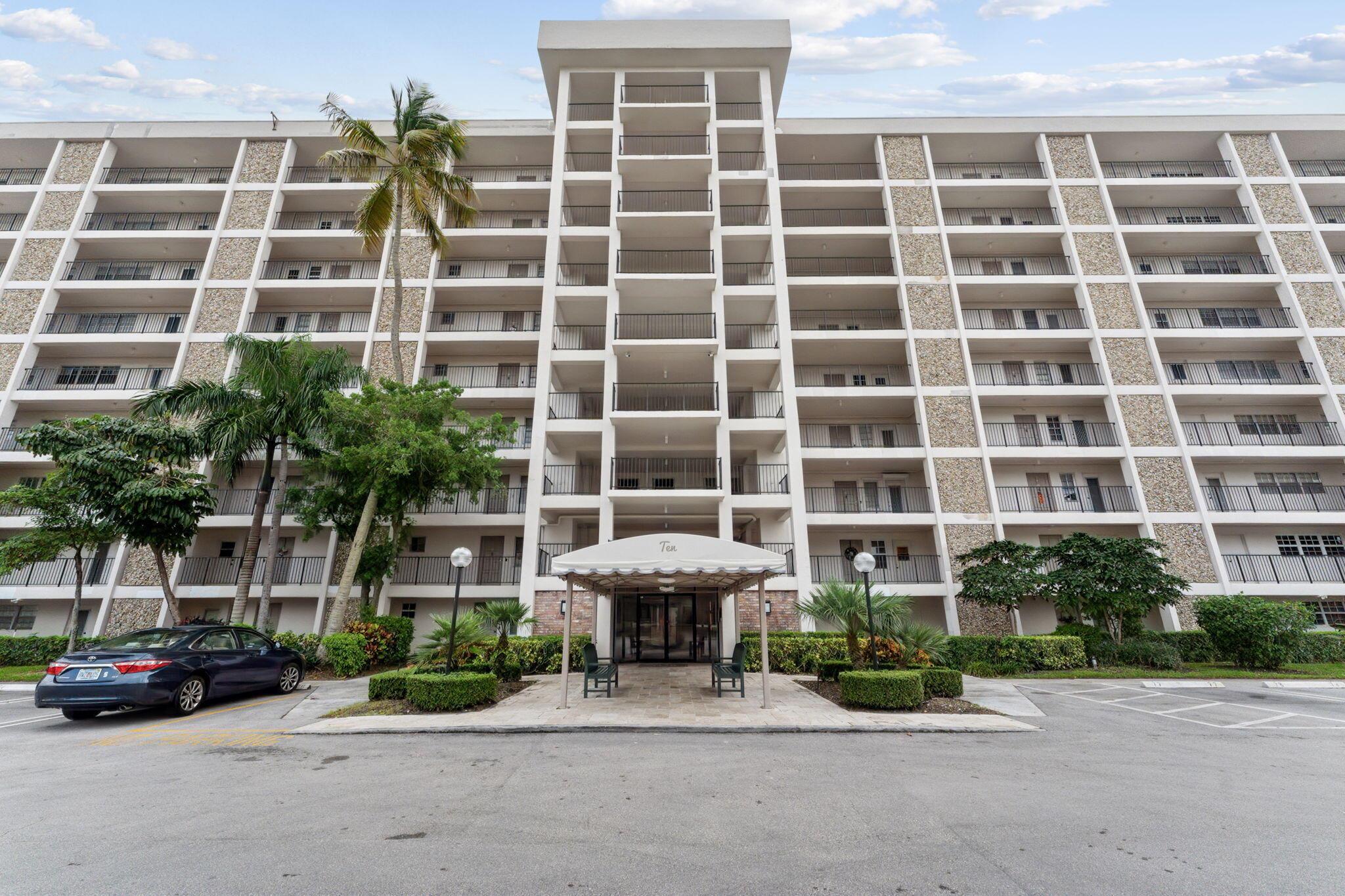 NO 10 PALM-AIRE COUNTRY C - Residential Lease