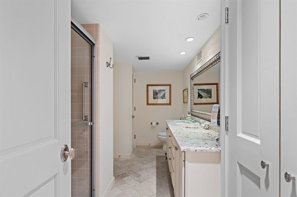 SOUTHLAKE CONDOMINIUM - Residential