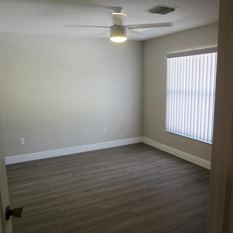 SEMINOLE ESTATES - Residential