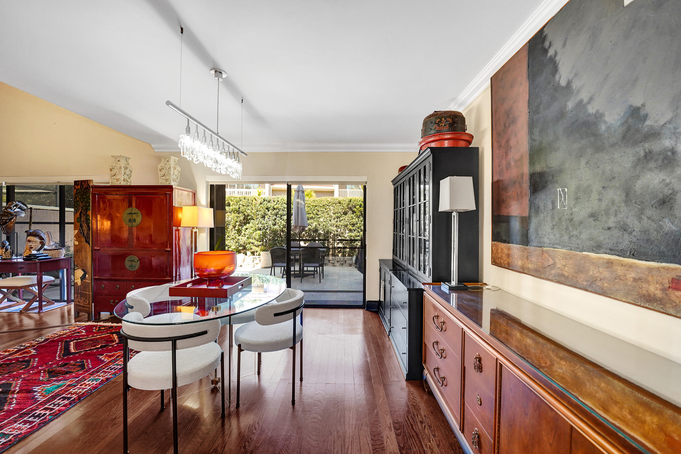 TOWNHOUSES OF EMERALD HILLS - Residential