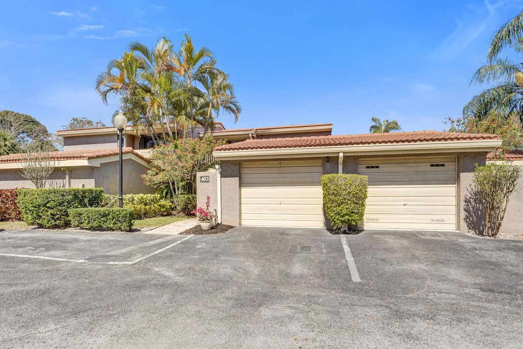 Photo of 403 Dunwoody Lane #38, Hollywood, FL 33021 (MLS # B26000446)