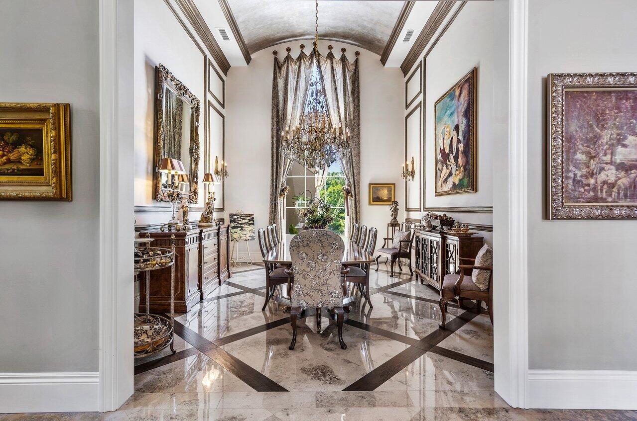 ADMIRALS COVE PAR E - Residential