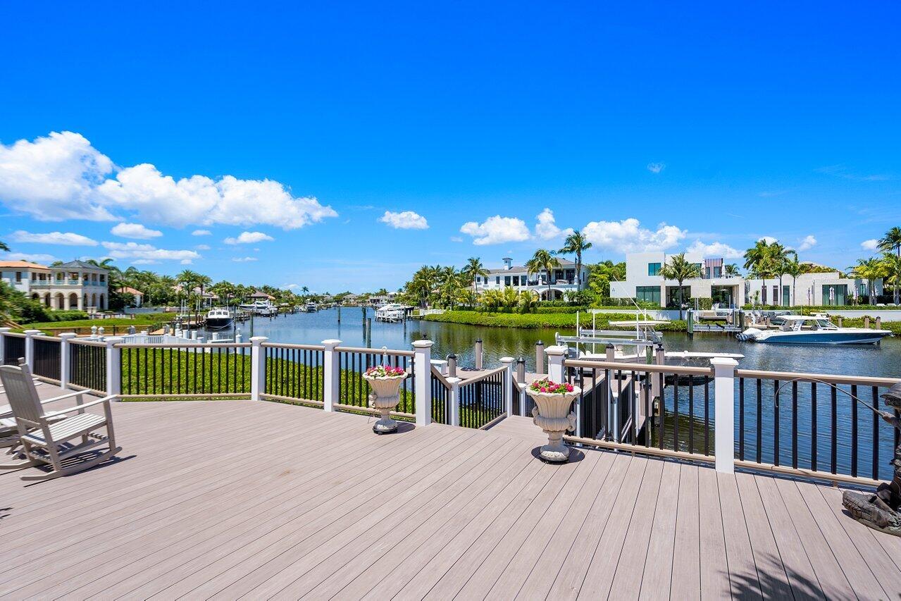 ADMIRALS COVE PAR E - Residential