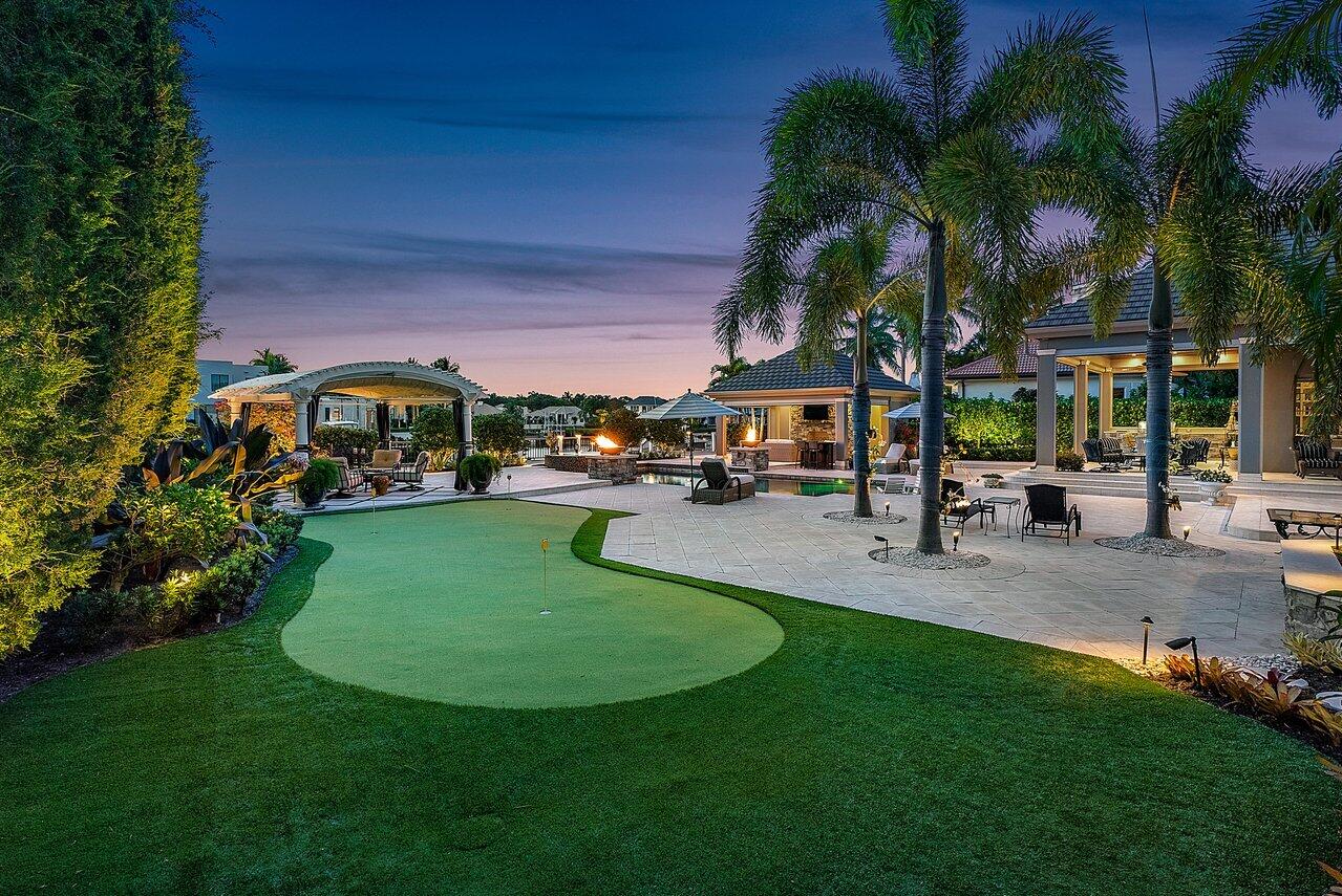 ADMIRALS COVE PAR E - Residential