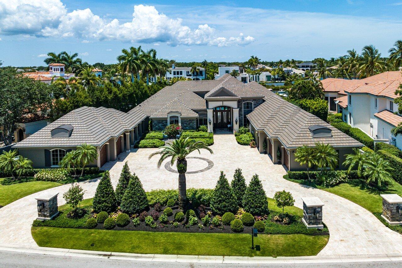 ADMIRALS COVE PAR E - Residential