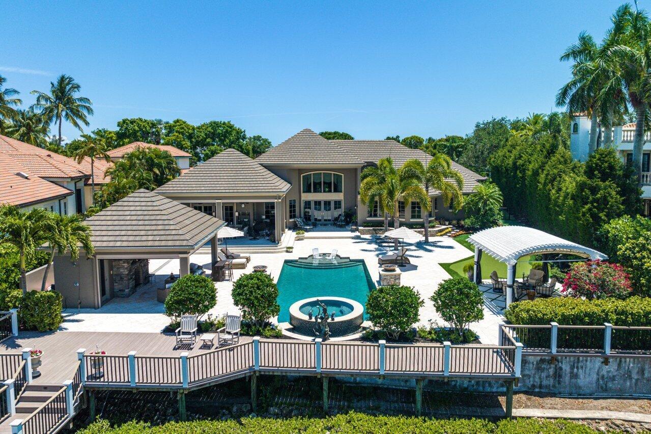 ADMIRALS COVE PAR E - Residential