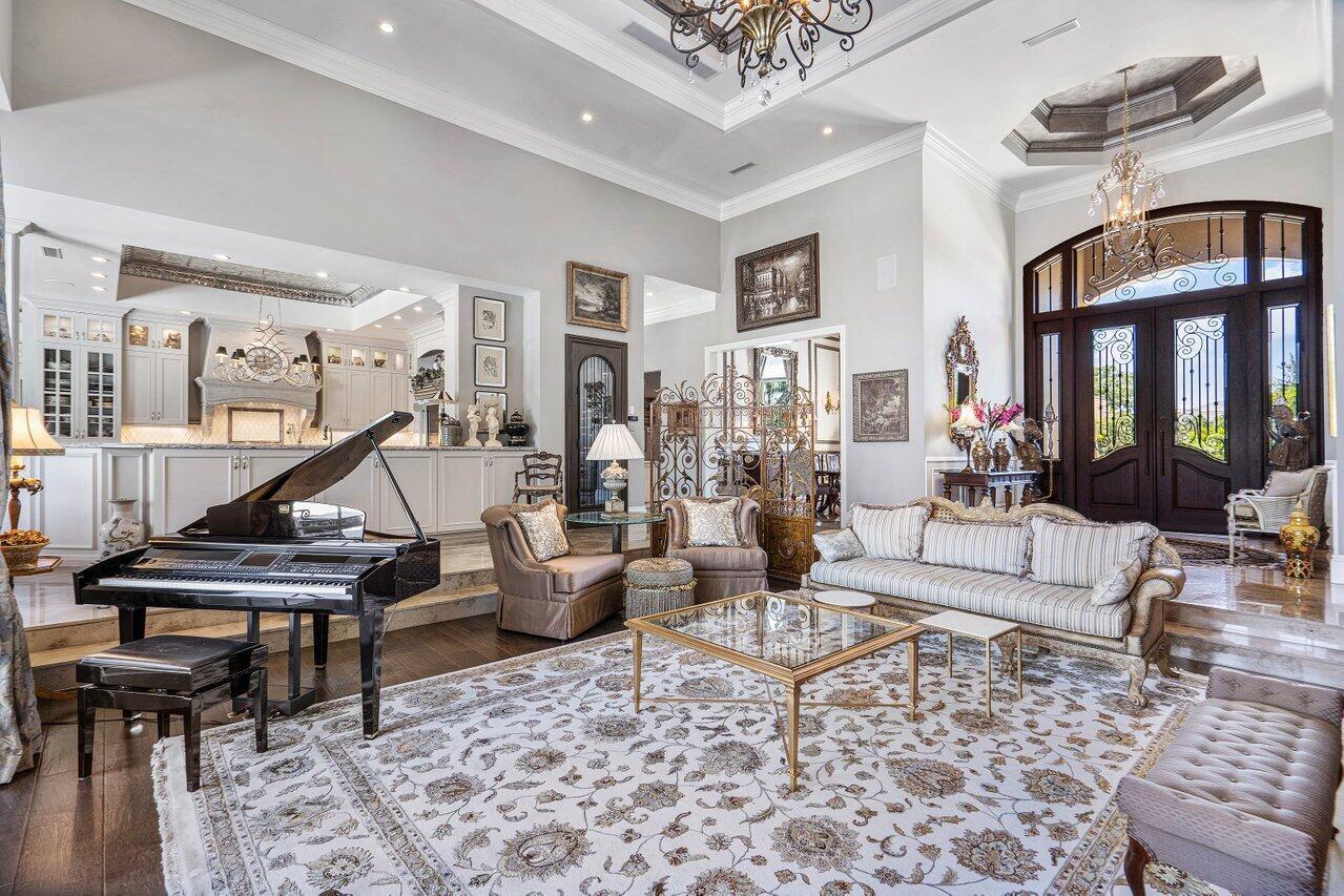 ADMIRALS COVE PAR E - Residential