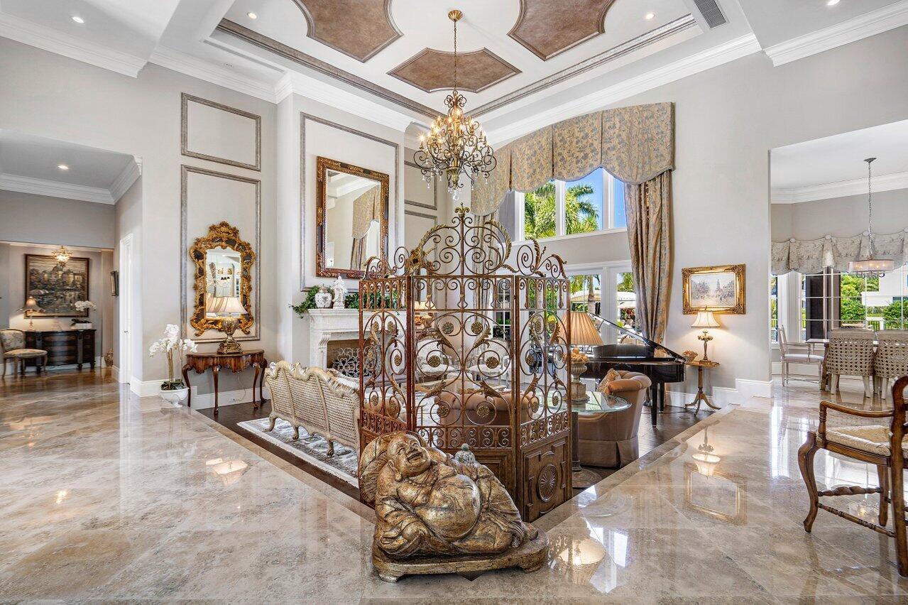 ADMIRALS COVE PAR E - Residential