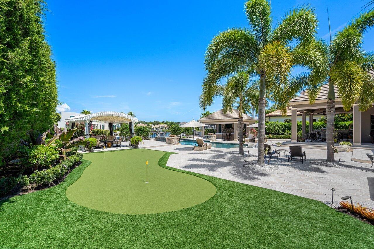 ADMIRALS COVE PAR E - Residential