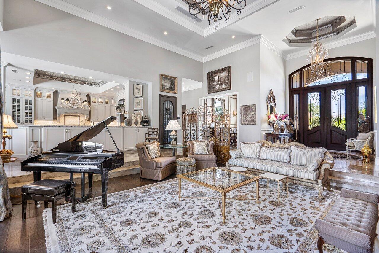 ADMIRALS COVE PAR E - Residential