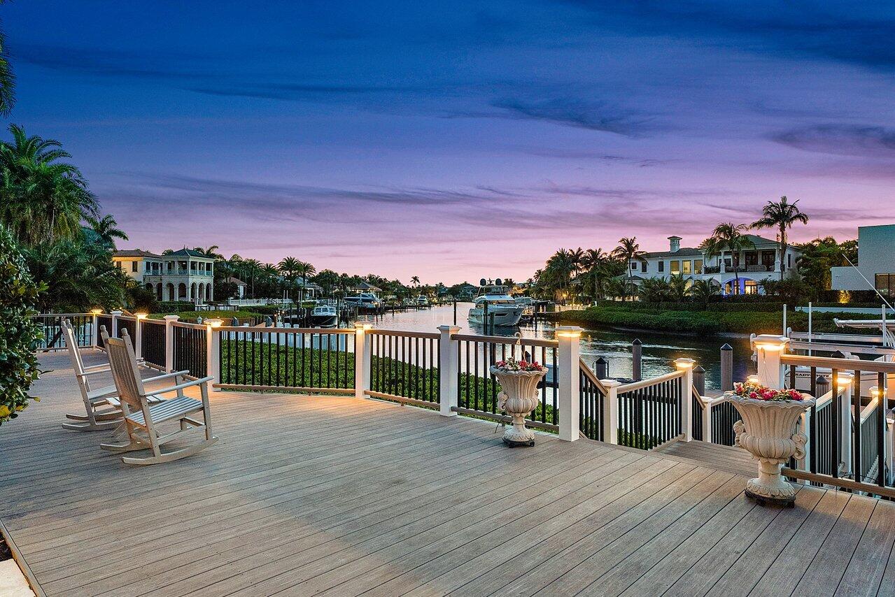 ADMIRALS COVE PAR E - Residential