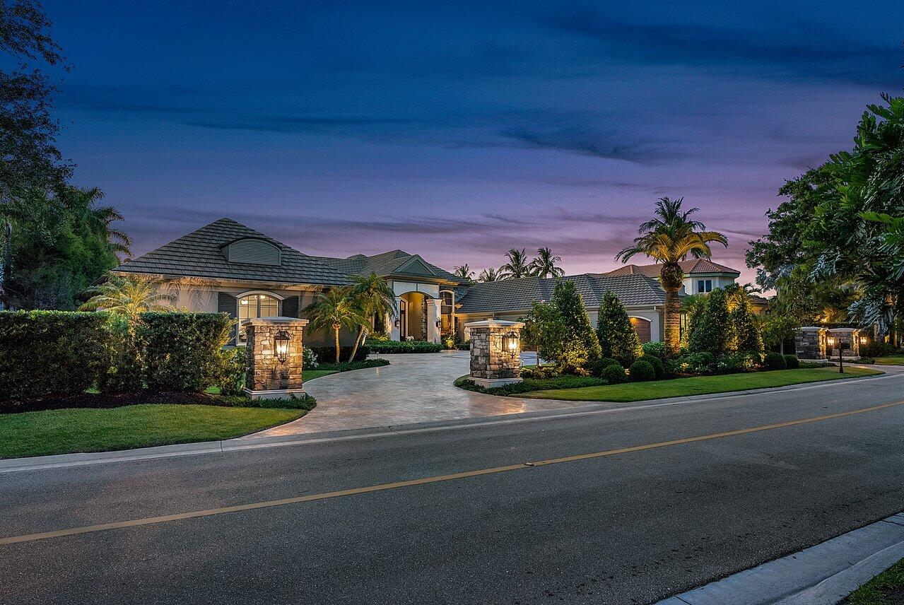 ADMIRALS COVE PAR E - Residential