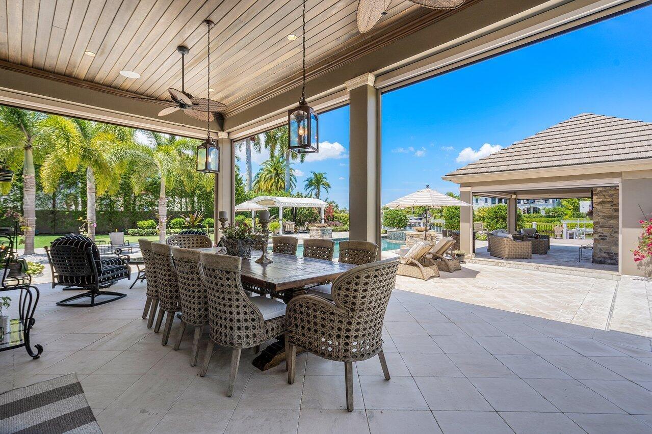 ADMIRALS COVE PAR E - Residential