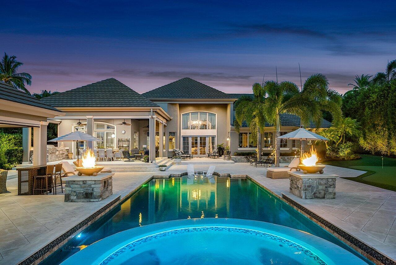 ADMIRALS COVE PAR E - Residential