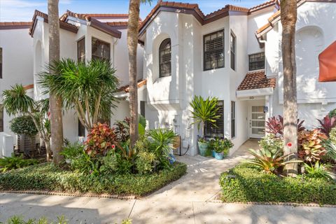 Photo of 2359 Treasure Isle Drive #33, Palm Beach Gardens, FL 33410 (MLS # R11142223)