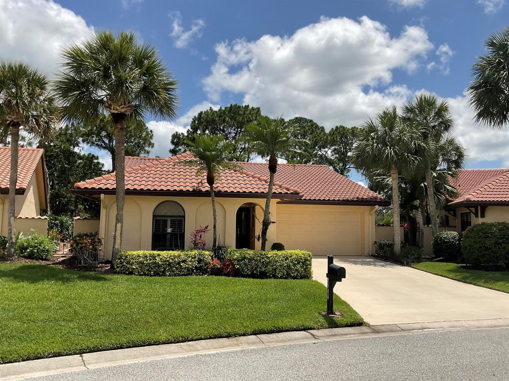 Photo of 2544 SW Bobalink Circle, Palm City, FL 34990 (MLS # R10900597)