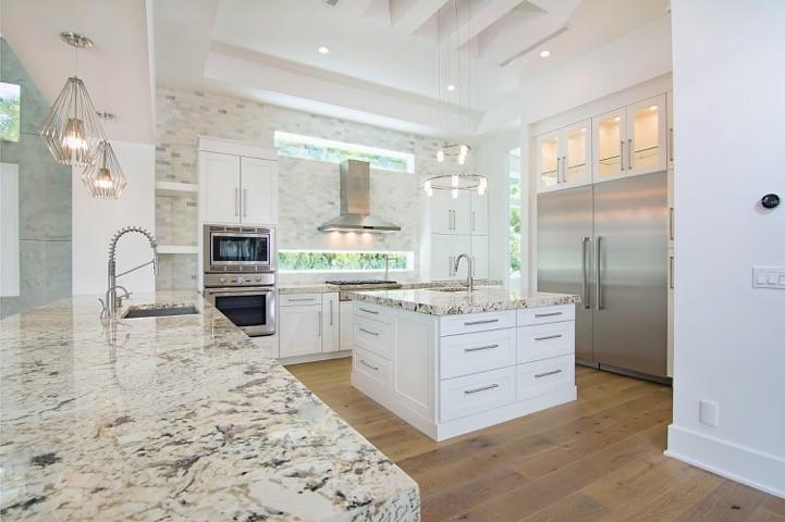 RIVERSIDE ON THE LOXAHATC - Residential