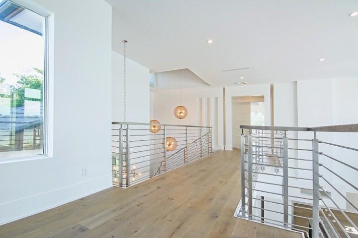 RIVERSIDE ON THE LOXAHATC - Residential